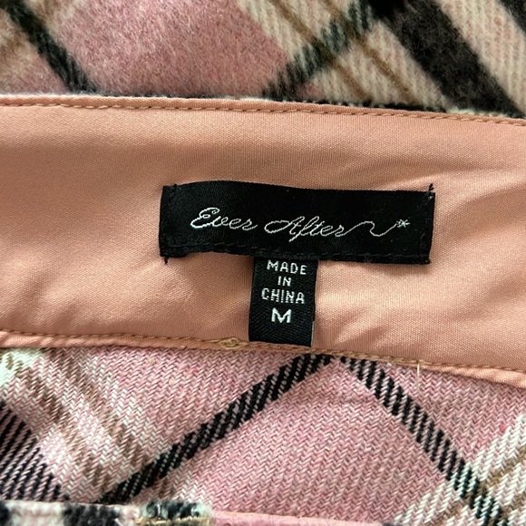 Pink plaid lined mini skirt - Picture 2 of 2